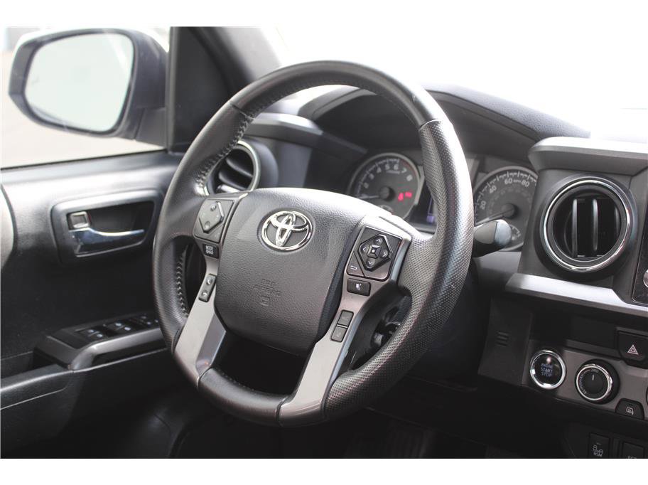 Used 2019 Toyota Tacoma TRD Pro AWD/4WD image 14