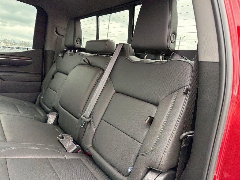 Used 2024 GMC Sierra 1500 SLT w/ SLT Convenience Package image 18