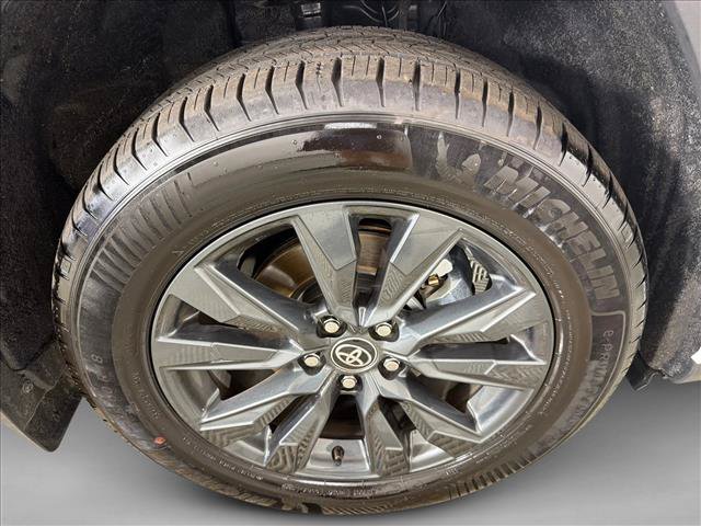 Used 2026 Toyota RAV4 XLE Premium FWD image 12