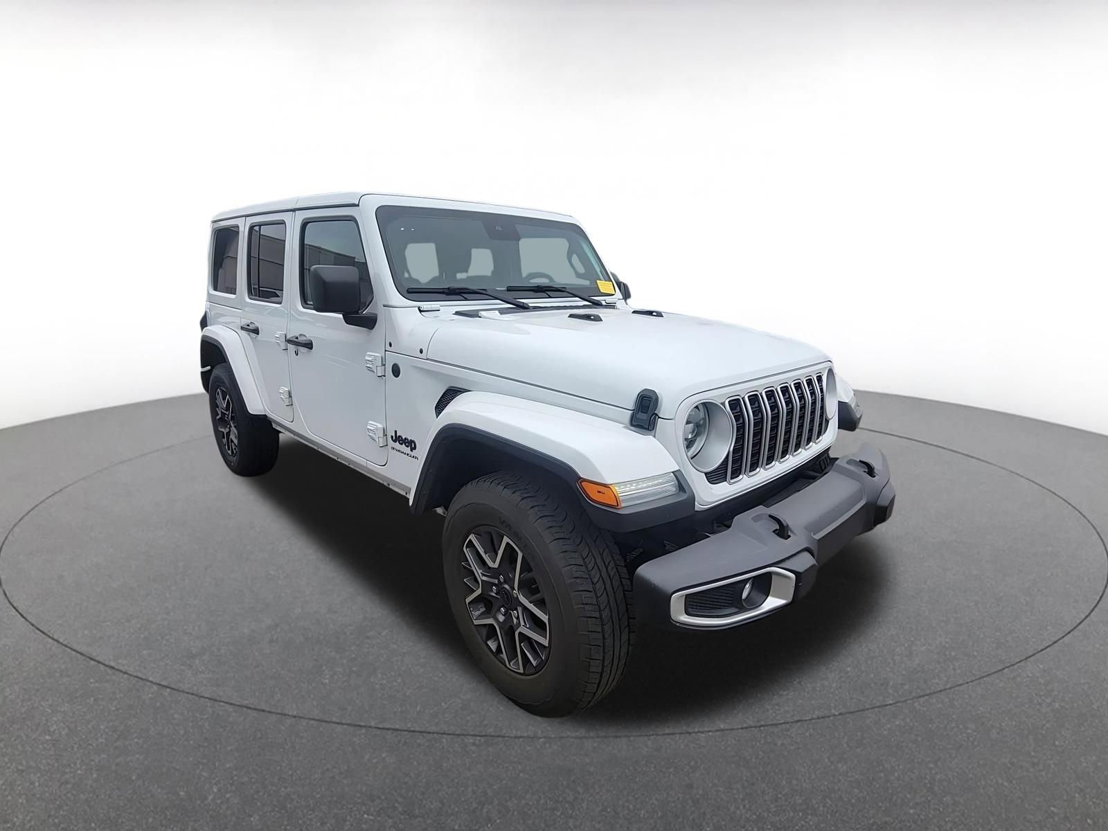 Used 2025 Jeep Wrangler Sahara video 2