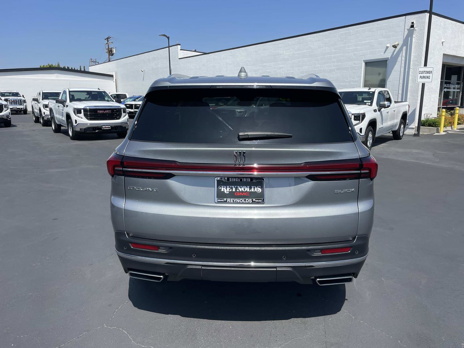 Used 2025 Buick Enclave Preferred FWD image 6