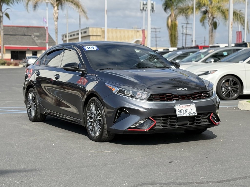 Used 2024 Kia Forte GT-Line w/ GT-Line Premium Package image 2