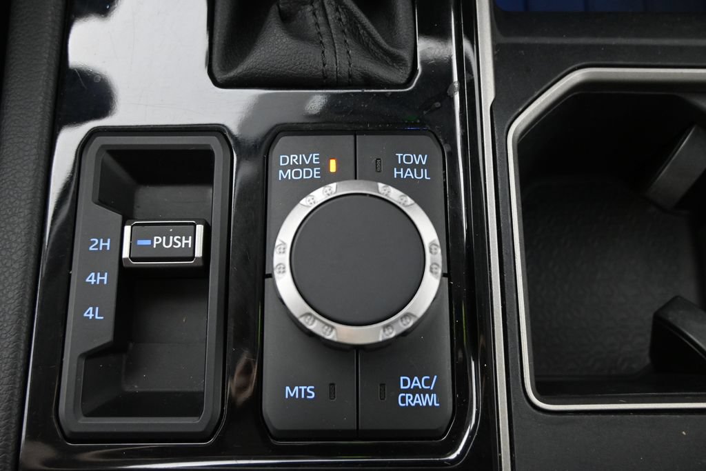 Used 2022 Toyota Tundra Limited AWD/4WD image 33