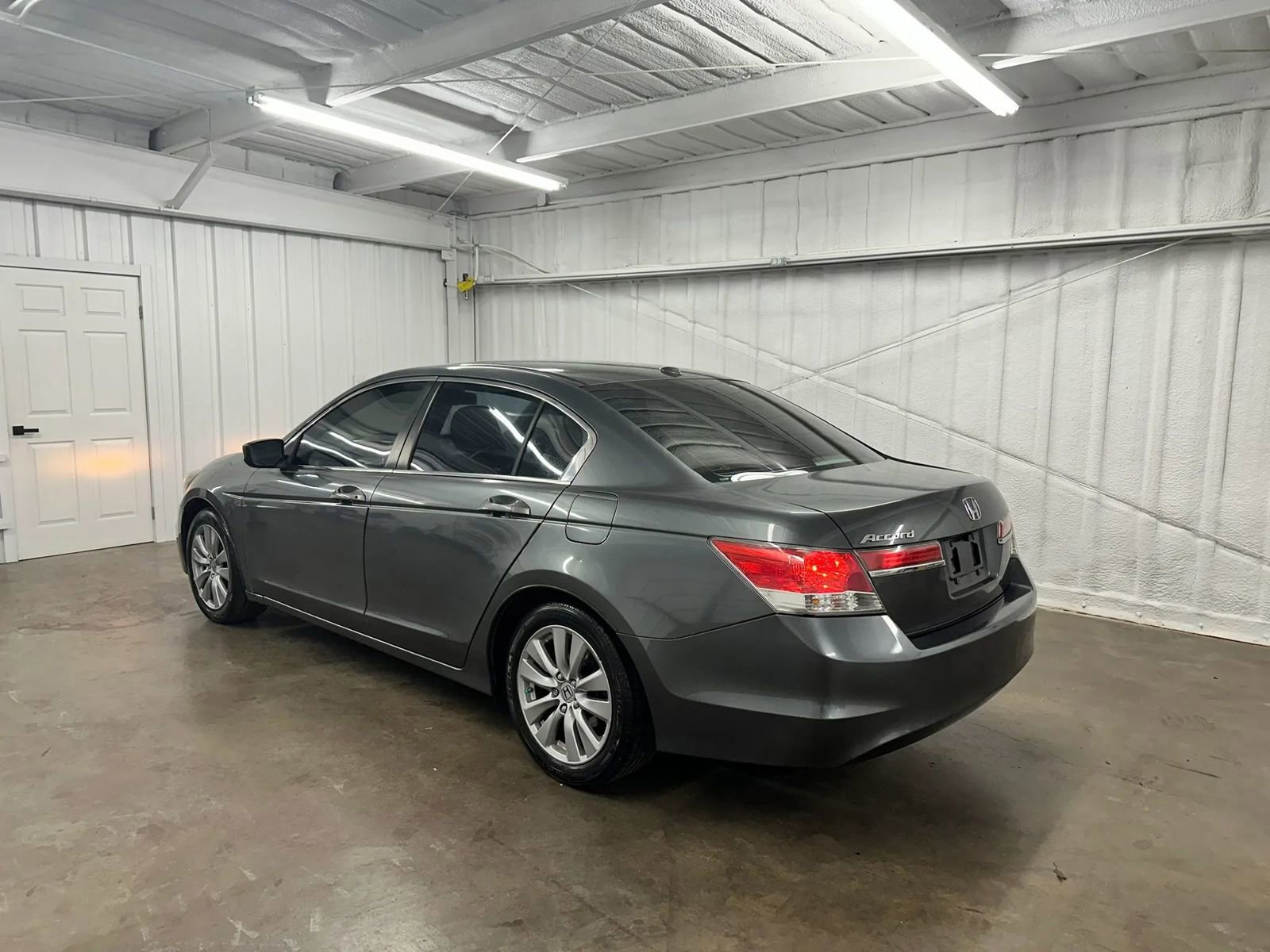 Used 2012 Honda Accord EX-L image 7