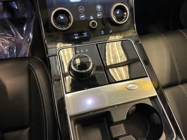 Used 2019 Land Rover Range Rover Velar S AWD/4WD image 28