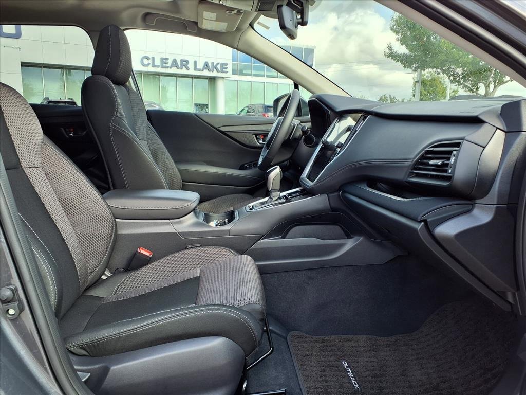Certified 2025 Subaru Outback Premium image 6