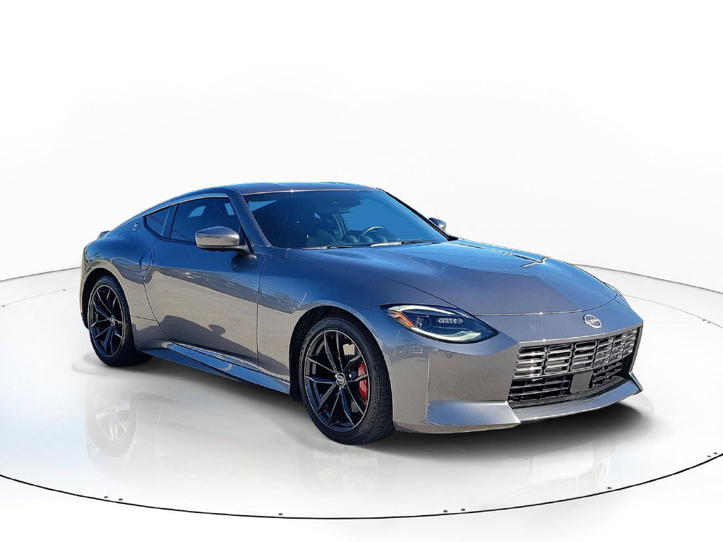 Certified 2025 Nissan Z Performance w/ Floor Mat Package RWD image 4