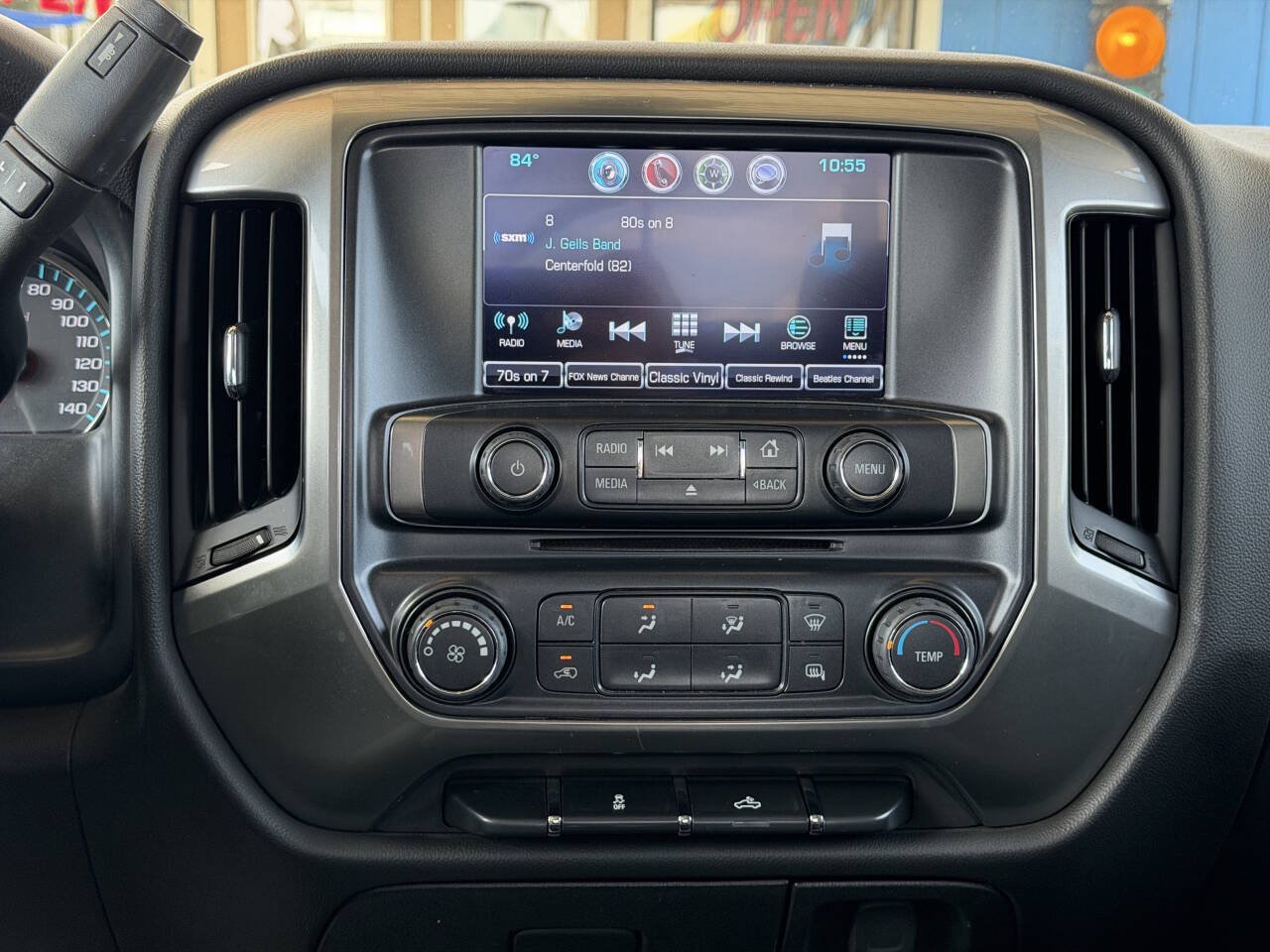 Used 2019 Chevrolet Silverado 1500 LT RWD image 16