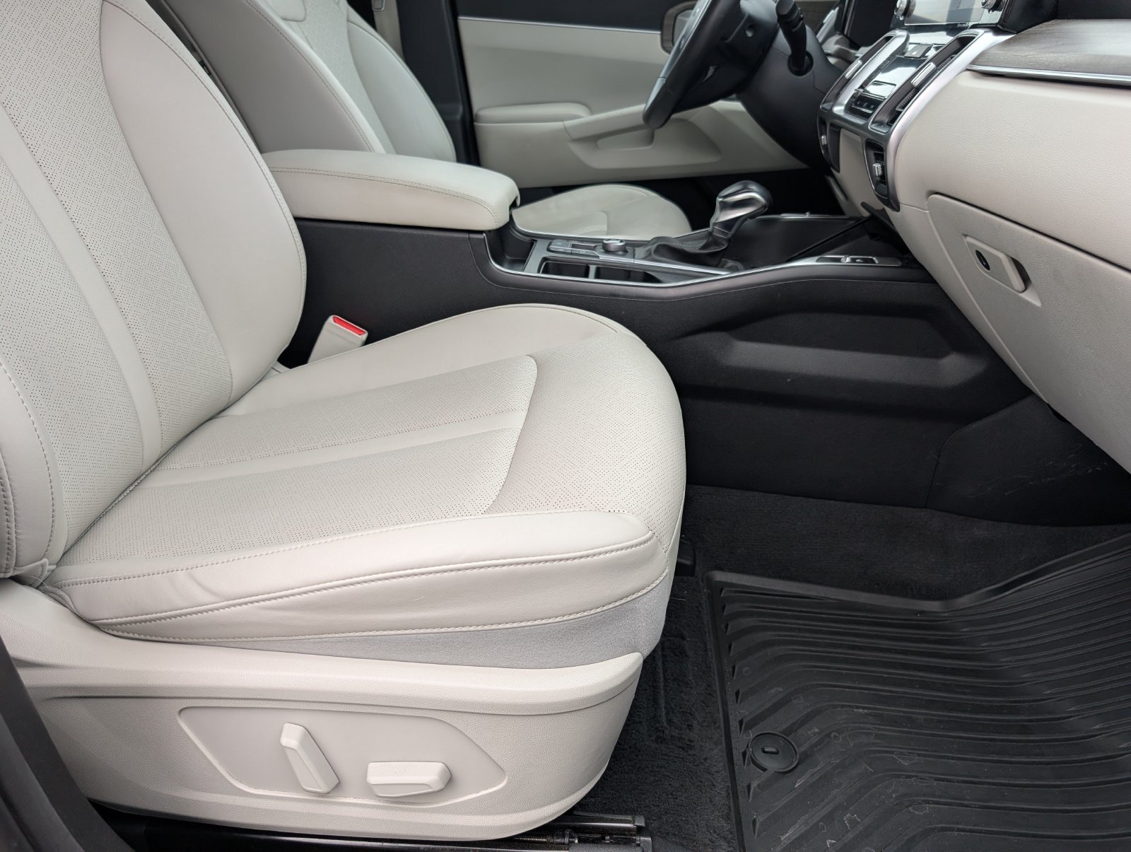 Used 2023 Kia Sorento EX w/ Panoramic Sunroof Package FWD image 28