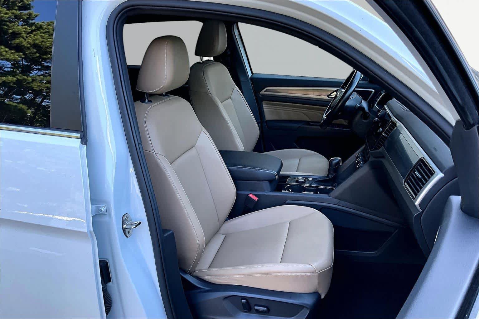 Used 2020 Volkswagen Atlas Cross Sport SEL AWD/4WD image 9