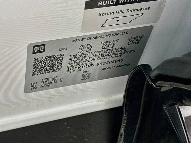 Used 2025 Cadillac Lyriq Sport w/ LPO, Floor Liner Package AWD/4WD image 37