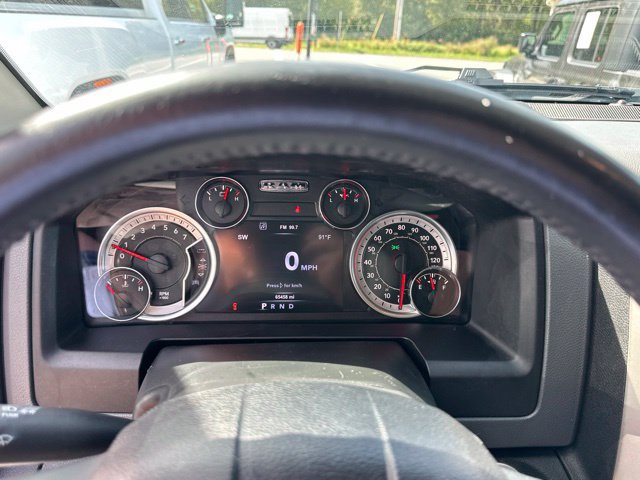Used 2017 RAM 1500 Classic SLT w/ SLT Plus D←cor Group AWD/4WD image 9