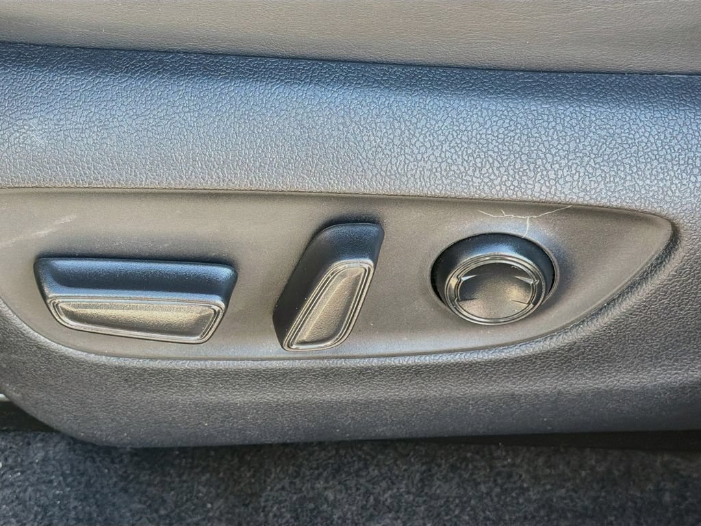 Used 2023 Toyota RAV4 XLE Premium FWD image 25