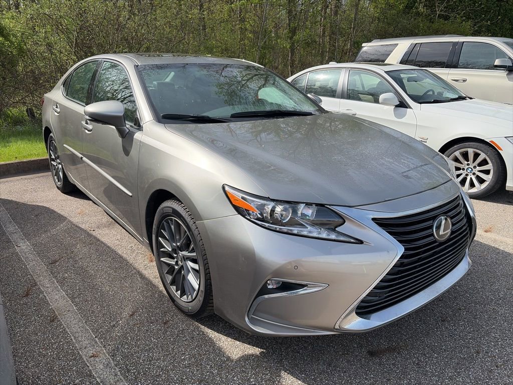 Used 2018 Lexus ES 350 w/ Premier Package FWD image 3