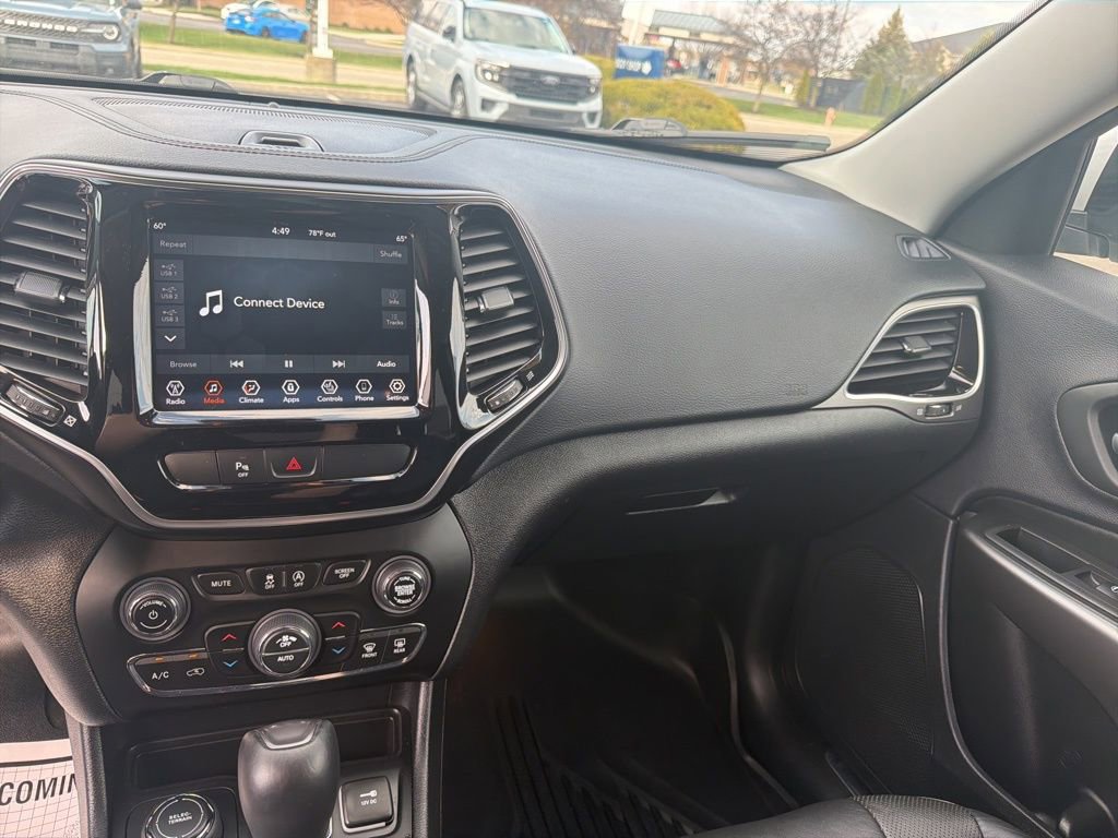 Used 2019 Jeep Cherokee Limited image 26