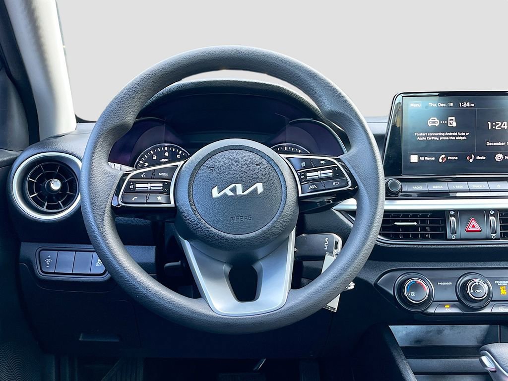 Used 2024 Kia Forte LXS image 11