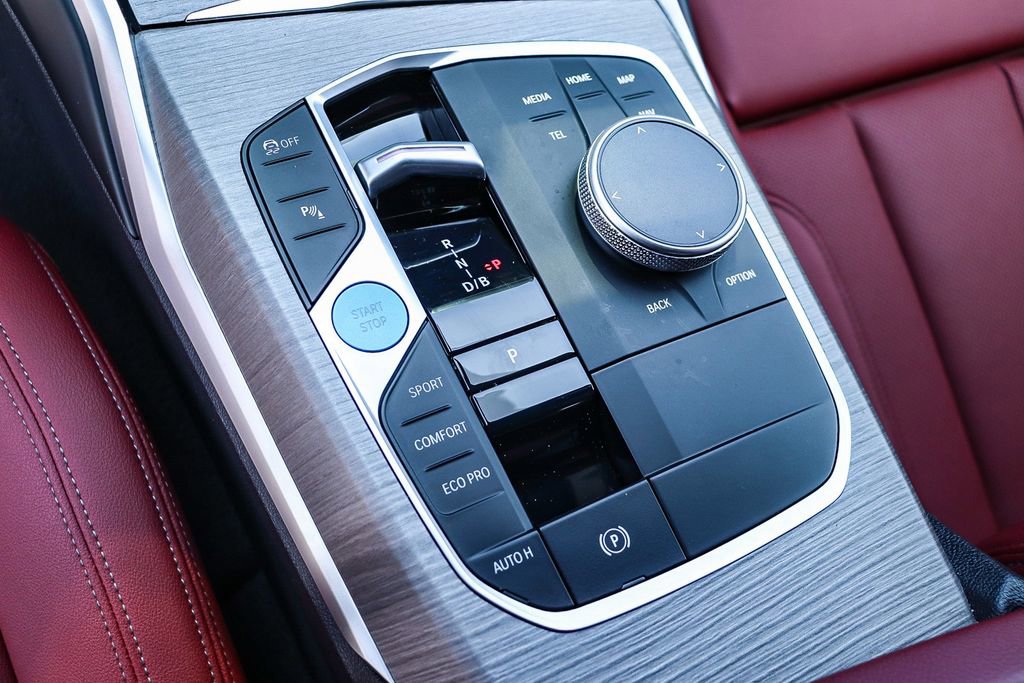Certified 2025 BMW i4 eDrive40 RWD image 21