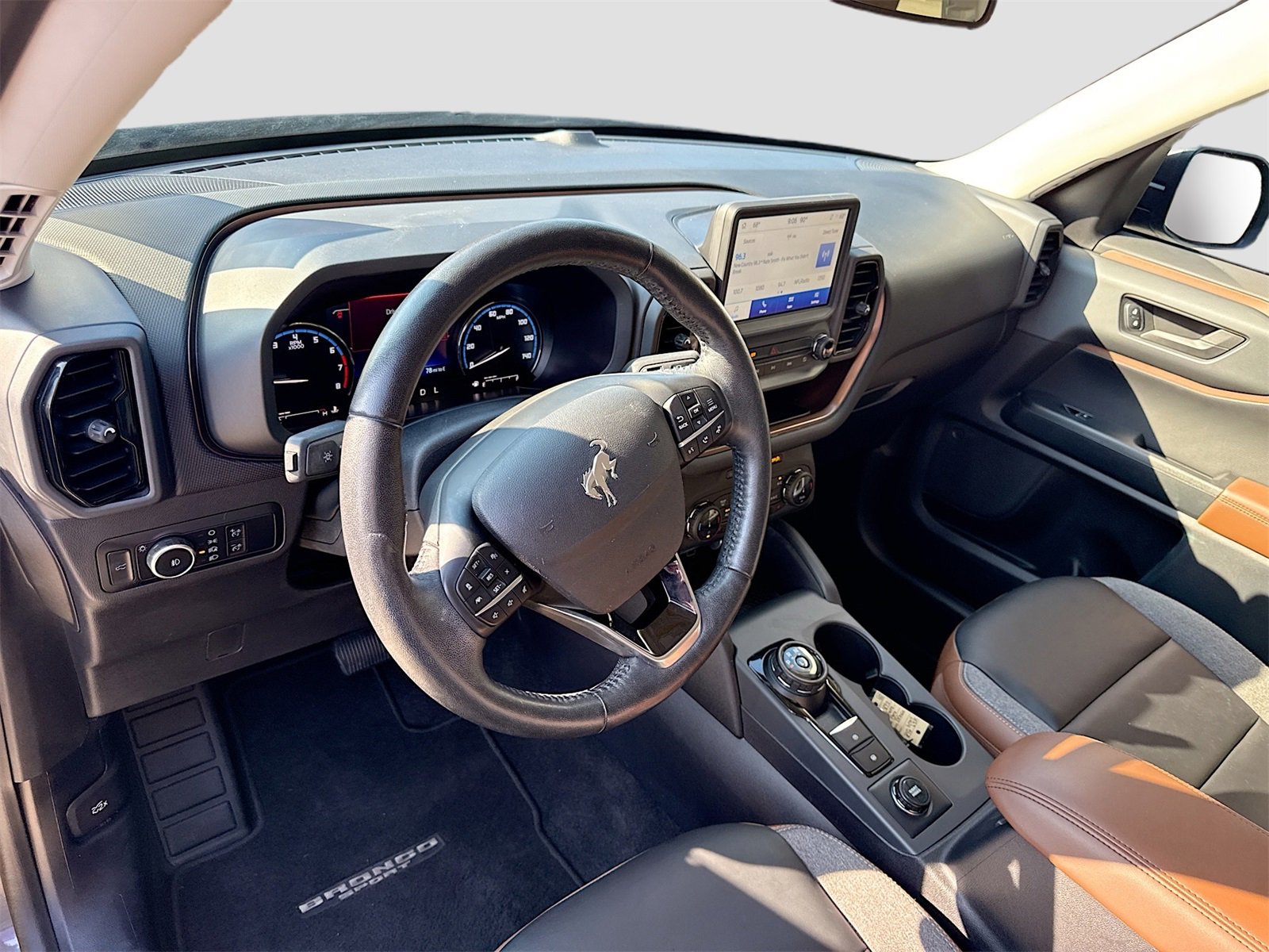 Used 2024 Ford Bronco Sport Outer Banks image 9