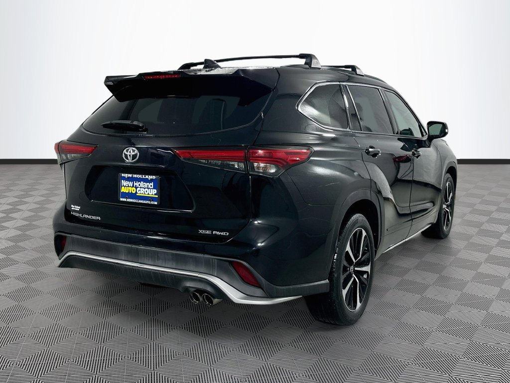 Used 2021 Toyota Highlander XSE AWD/4WD image 7