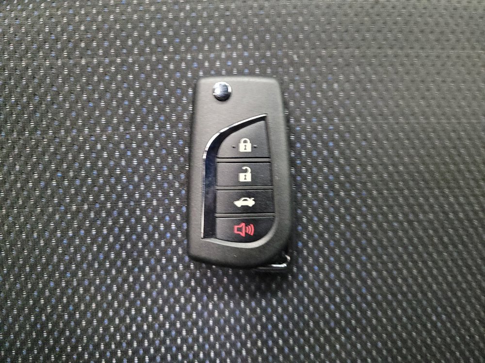 Used 2021 Toyota Corolla SE w/ Carpet Mat Package (TMS) FWD image 32