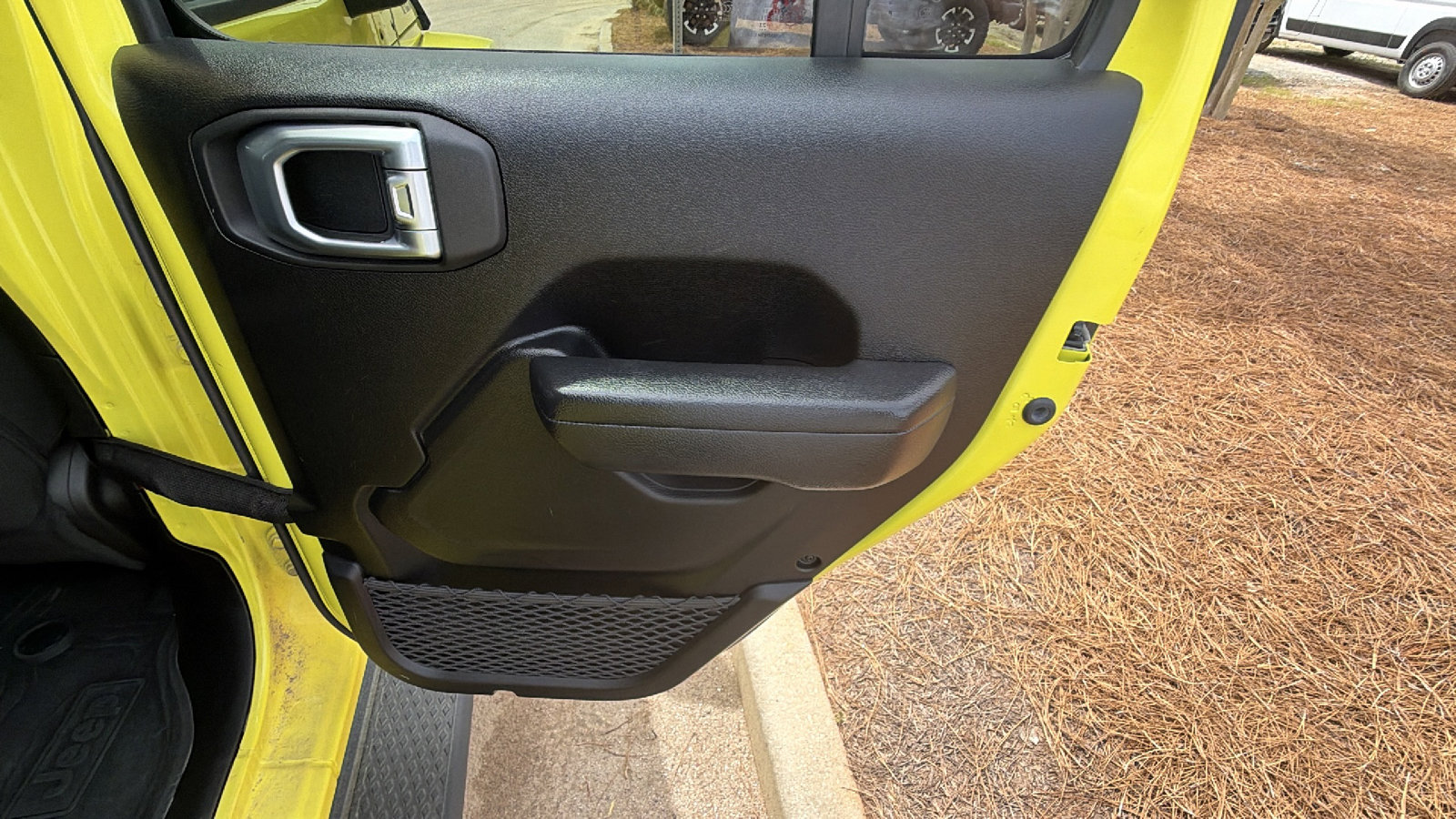 Used 2023 Jeep Gladiator Willys AWD/4WD image 20
