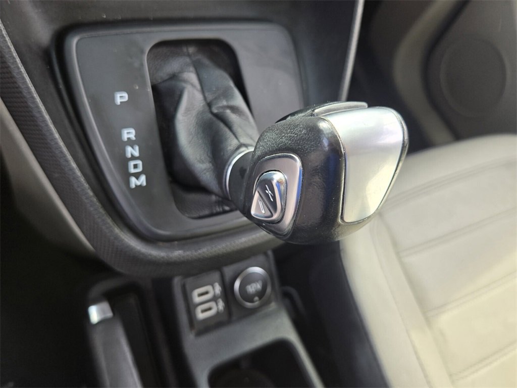 Used 2020 Ford Transit Connect Titanium image 19