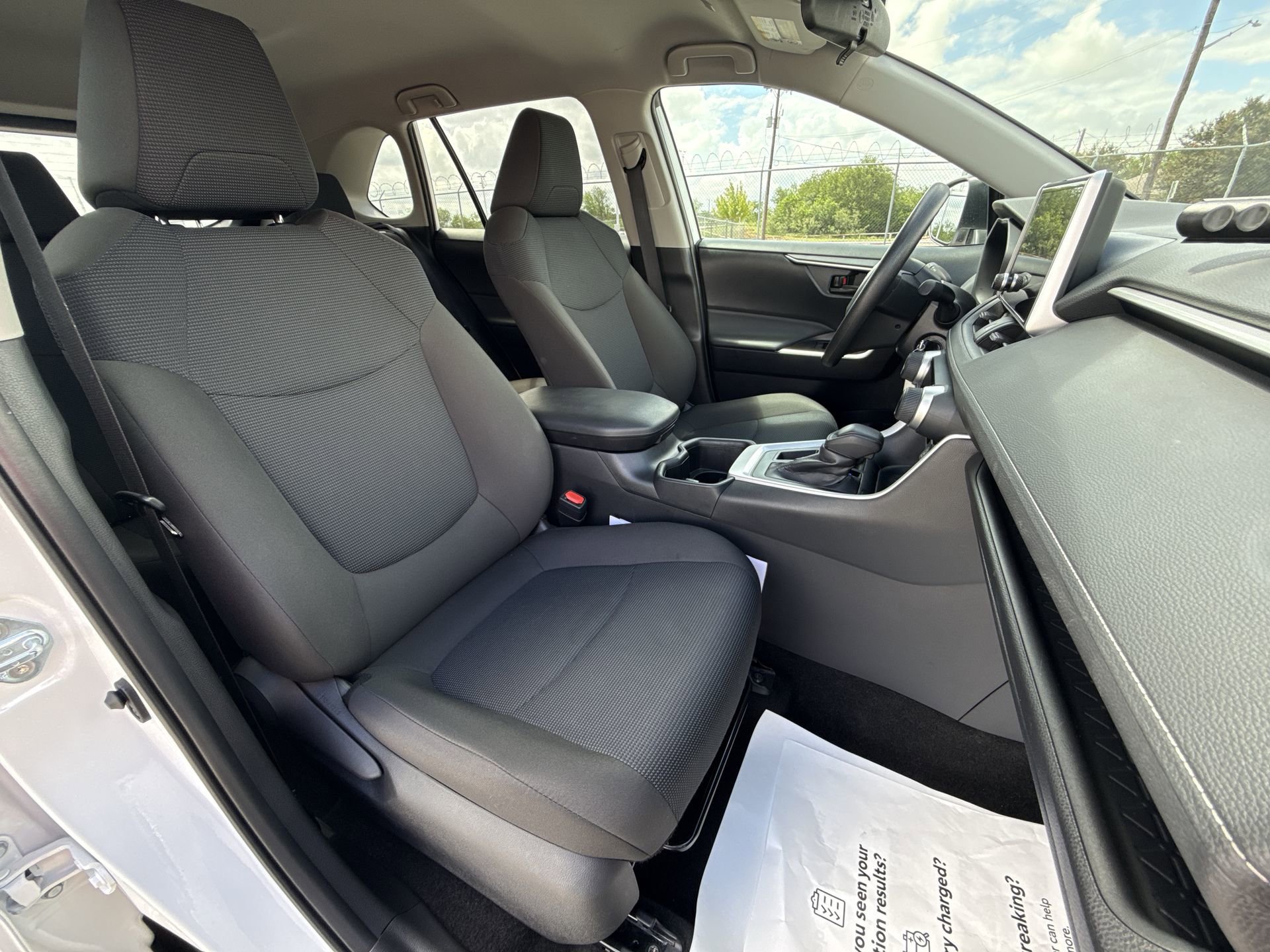 Certified 2025 Toyota RAV4 LE FWD image 25