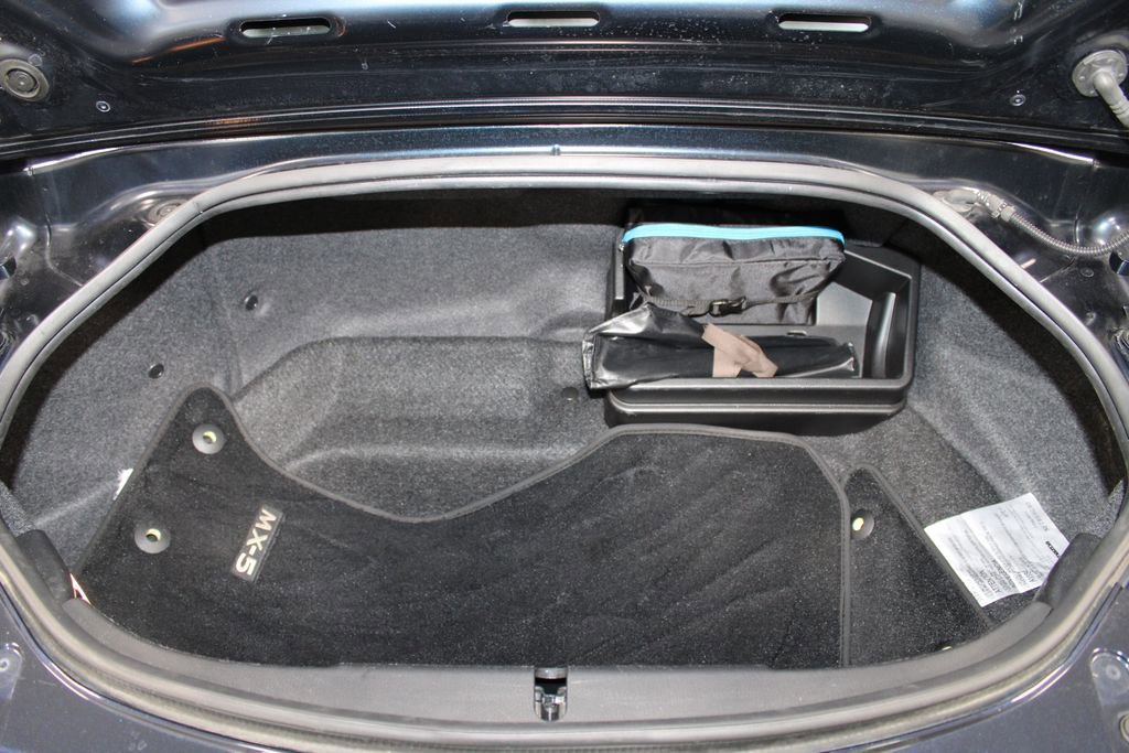Used 2025 MAZDA MX-5 Miata RF Grand Touring image 16