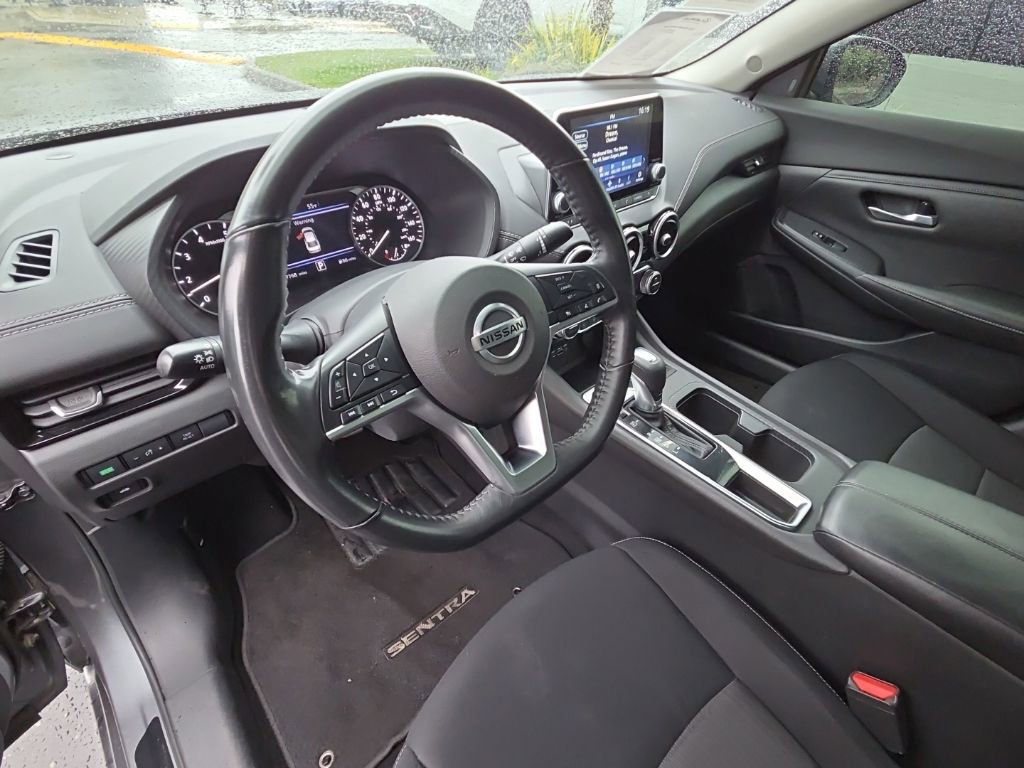 Used 2021 Nissan Sentra SV FWD image 12