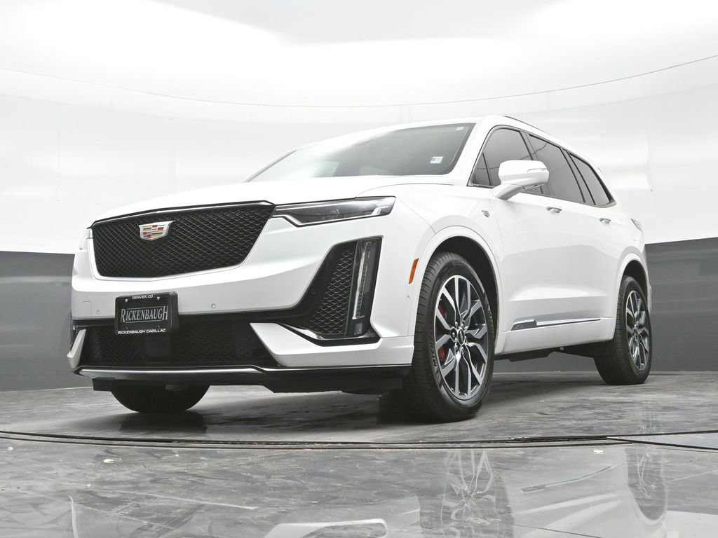Certified 2025 Cadillac XT6 Sport w/ Platinum Package AWD/4WD image 23
