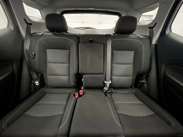 Used 2024 GMC Terrain SLE image 32