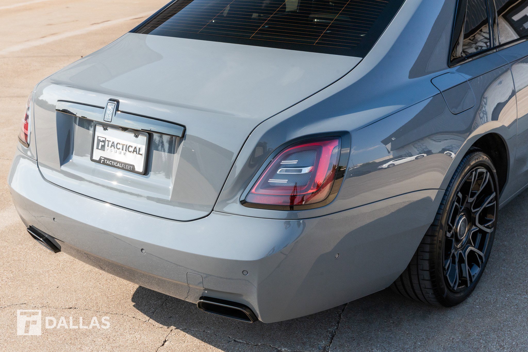 Used 2023 Rolls-Royce Ghost Black Badge w/ Black Badge Ghost Package image 18