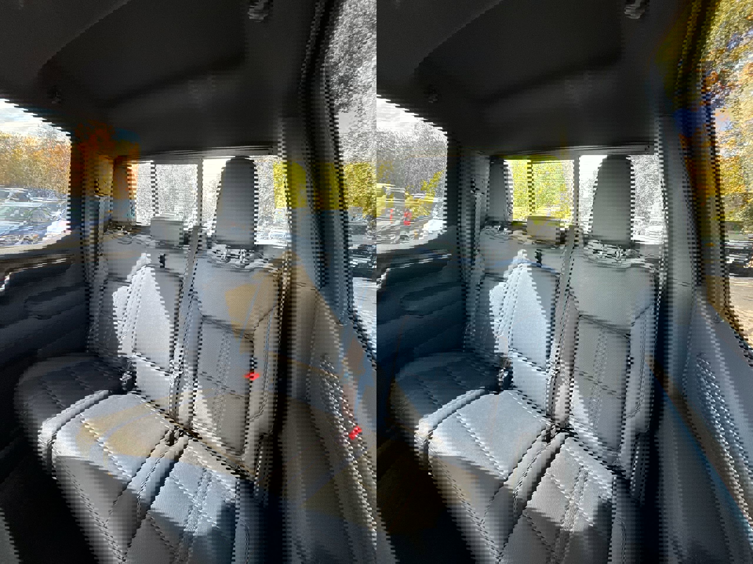 Used 2022 Chevrolet Silverado 1500 High Country w/ High Country Premium Package image 26