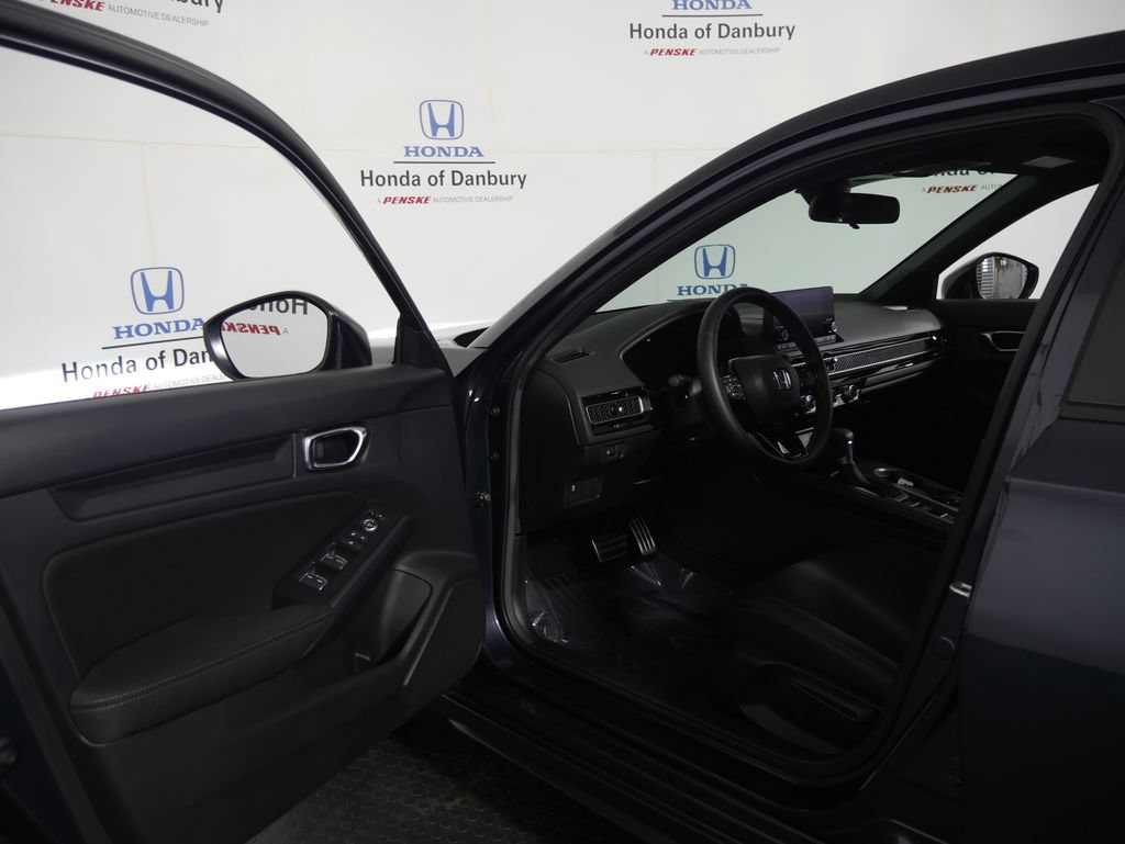 Used 2025 Honda Civic Sport image 11