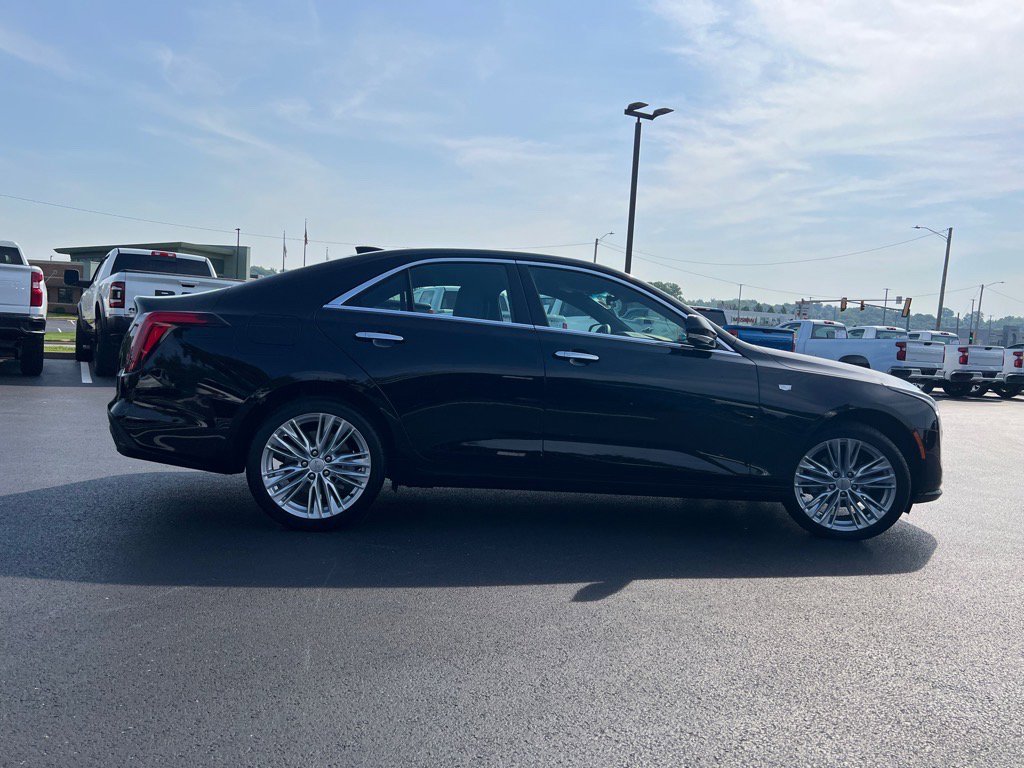 Used 2025 Cadillac CT4 Premium Luxury image 33