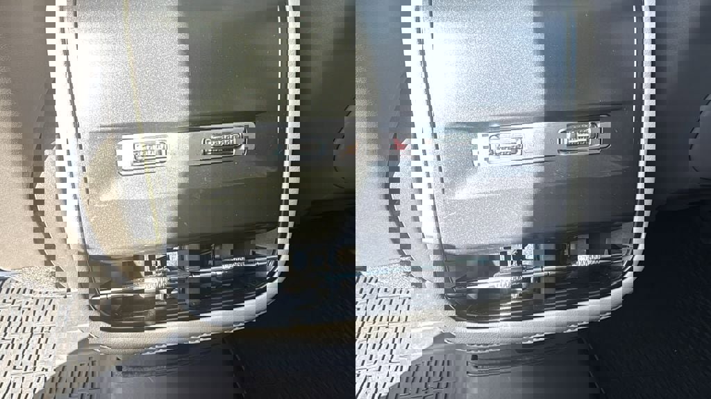 Used 2025 Lincoln Nautilus Reserve image 27