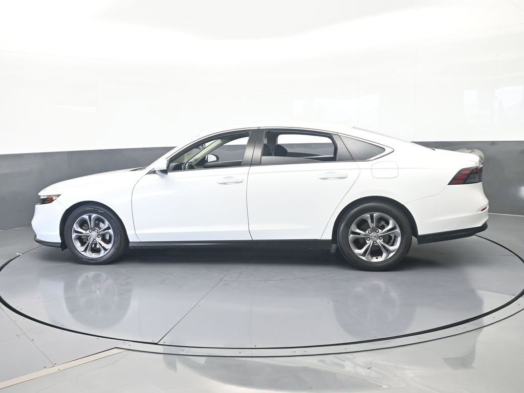 Used 2024 Honda Accord EX image 3