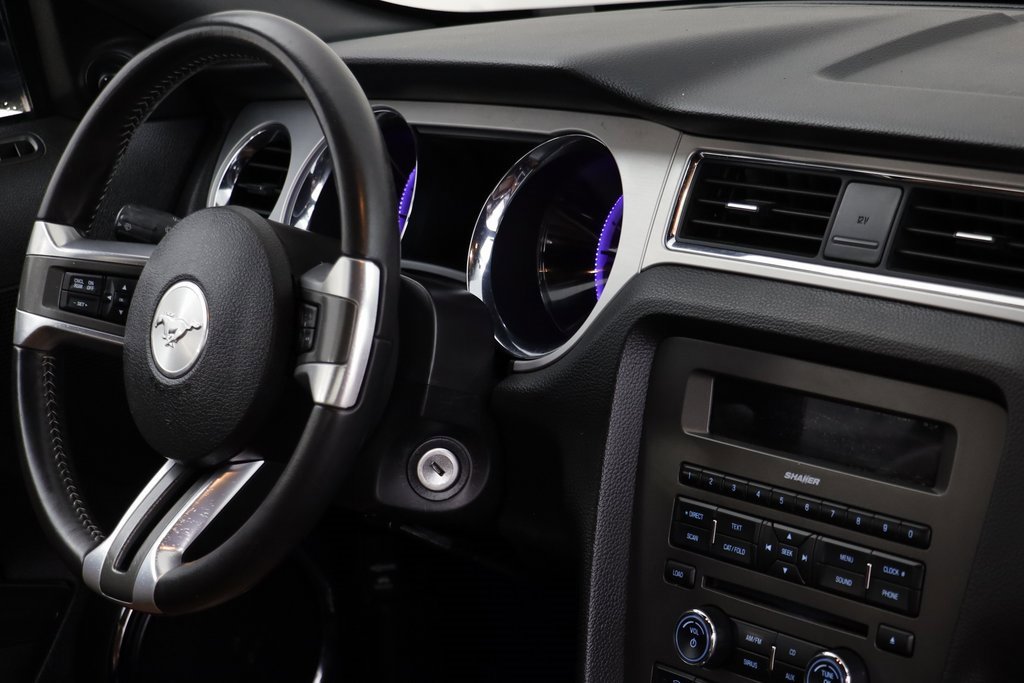 Used 2013 Ford Mustang GT Premium w/ Comfort Pkg image 19