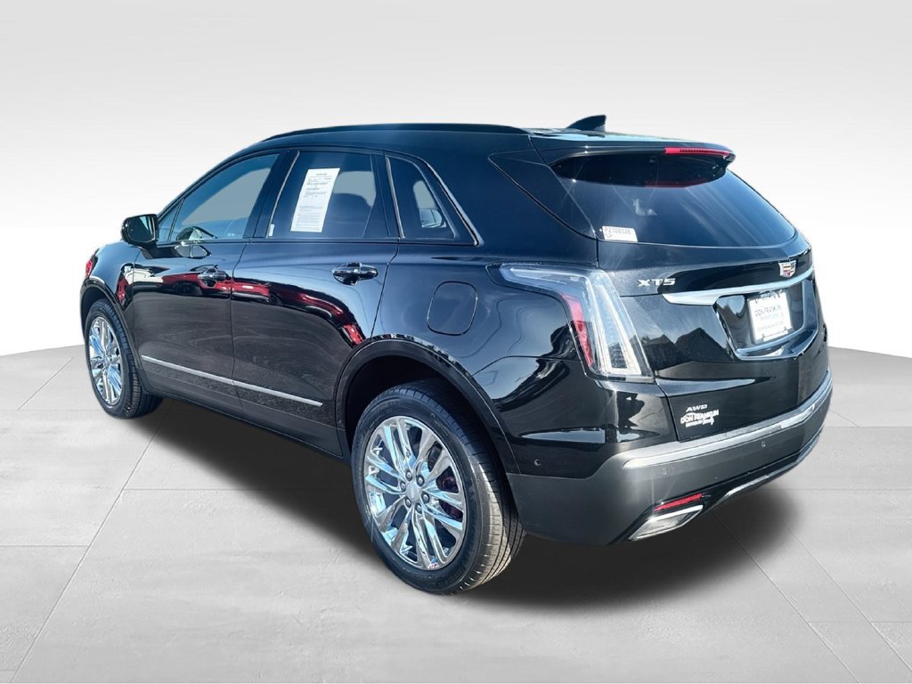 Used 2023 Cadillac XT5 Sportv w/ Technology Package AWD/4WD image 7