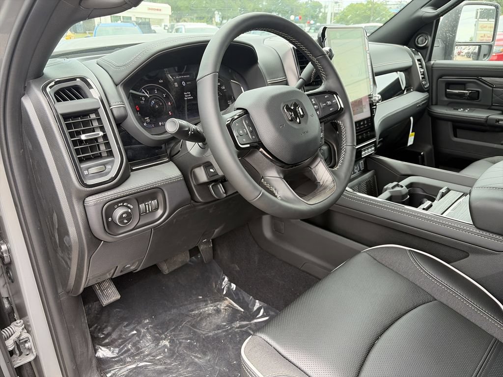 New 2026 RAM 2500 Limited AWD/4WD image 10