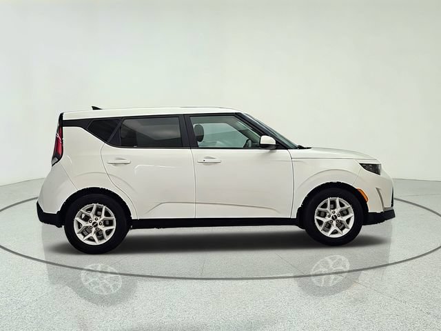 Used 2023 Kia Soul S FWD image 7