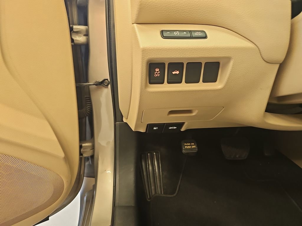 Used 2015 Nissan Altima 2.5 SV image 35