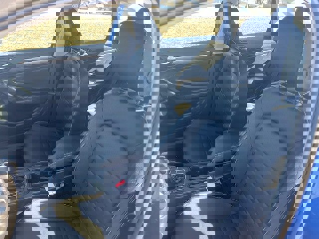 Used 2024 Volkswagen Jetta SE w/ Panoramic Sunroof Package image 14