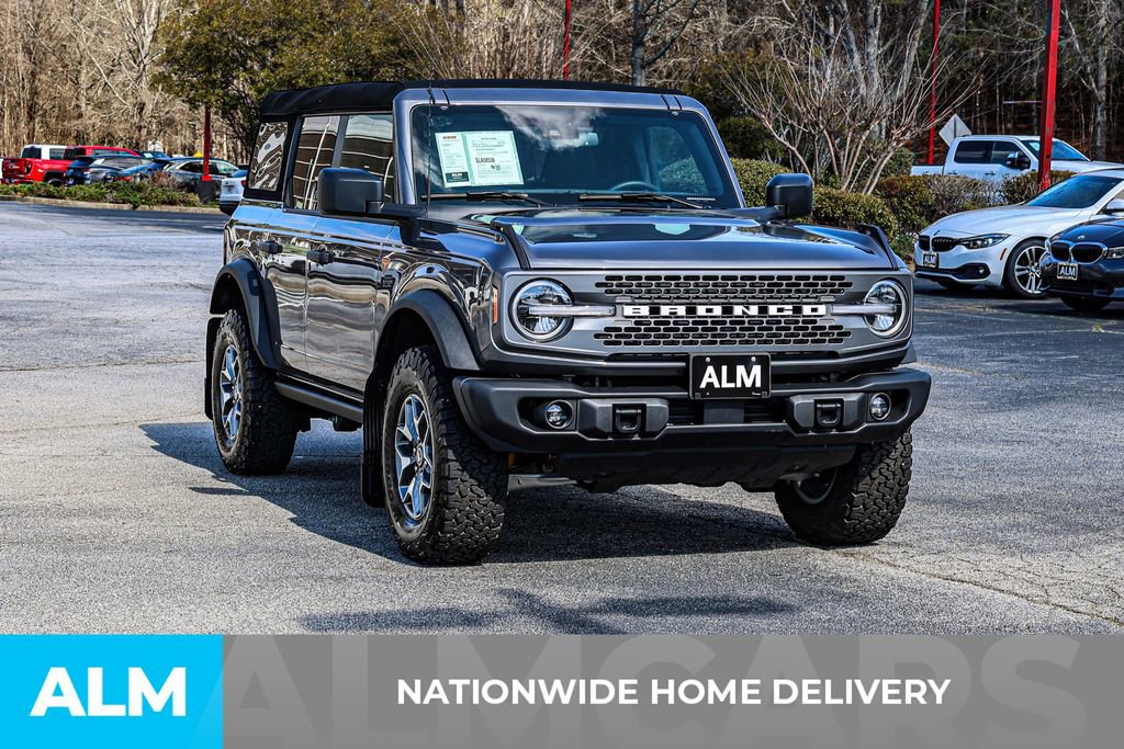 Used 2025 Ford Bronco Badlands image 4