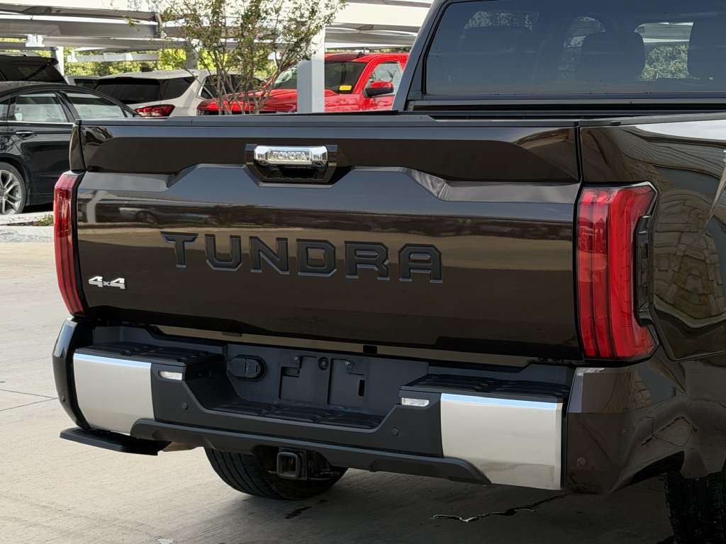 Used 2023 Toyota Tundra Limited w/ Power Package AWD/4WD image 6