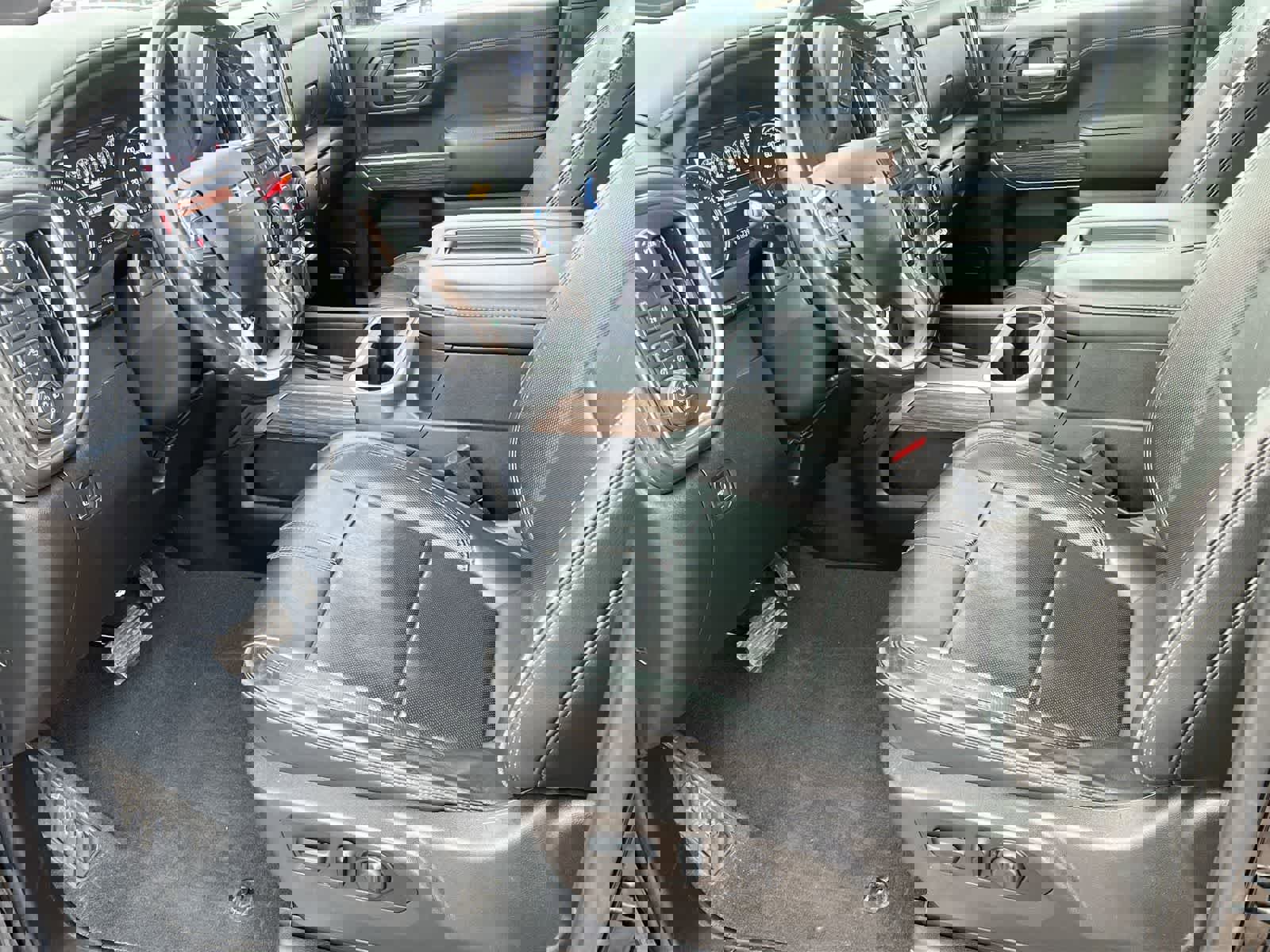 Used 2022 Chevrolet Silverado 2500 High Country w/ Z71 Off-Road Package image 10