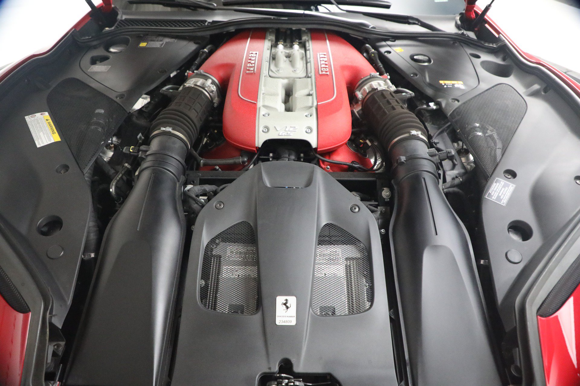 Certified 2018 Ferrari 812 Superfast RWD image 30