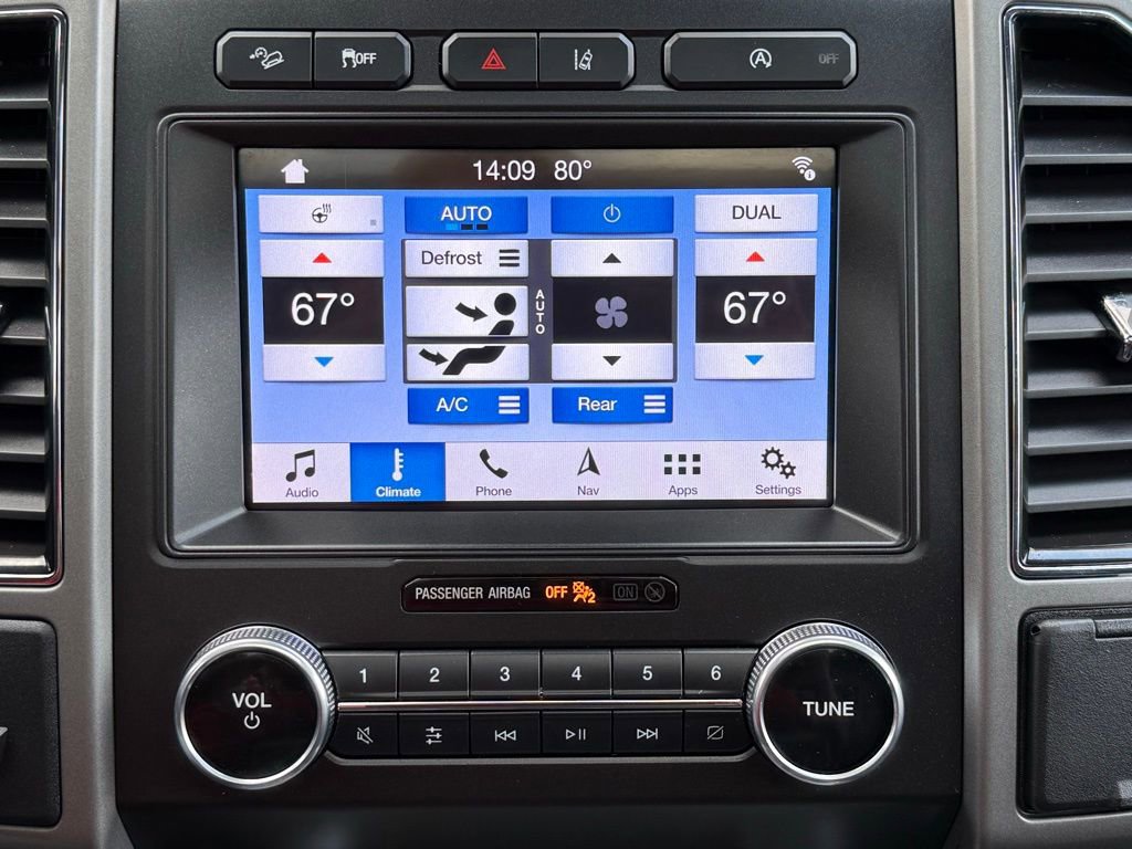 Used 2019 Ford Expedition XLT w/ Equipment Group 202A AWD/4WD image 33