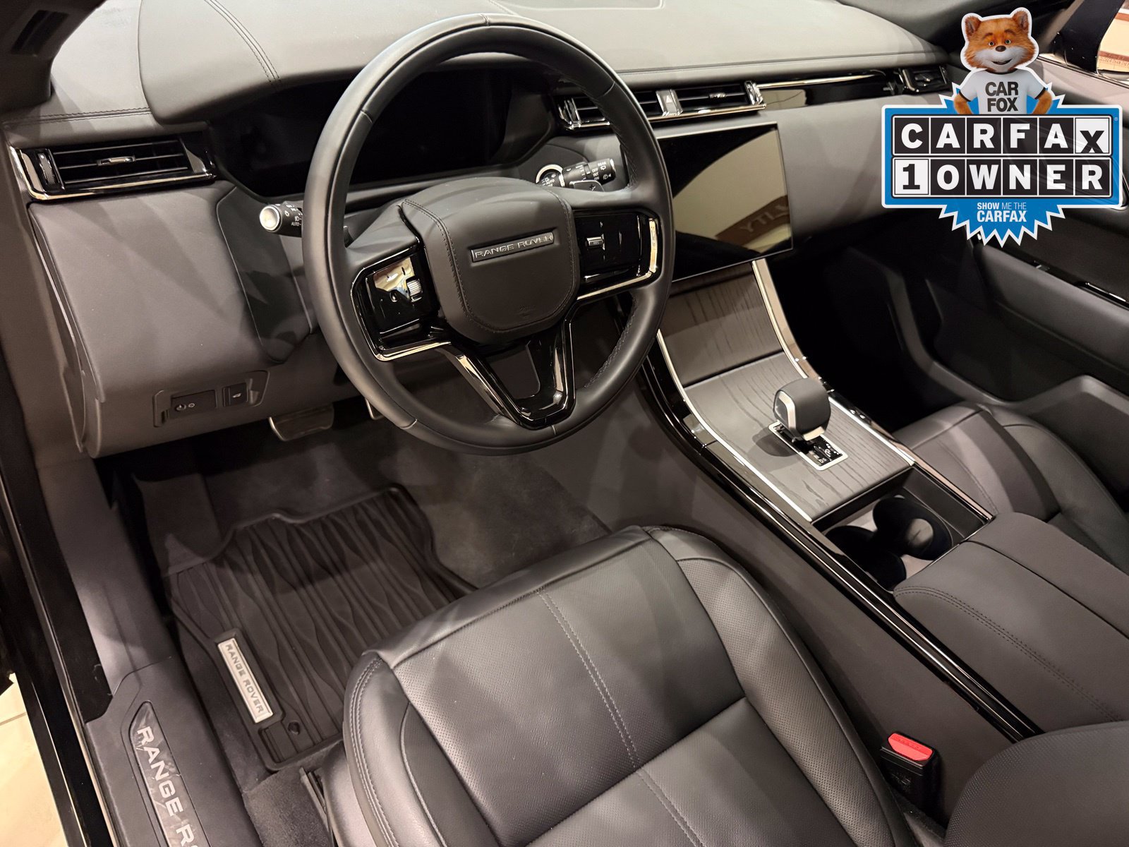 New 2026 Land Rover Range Rover Velar Dynamic SE AWD/4WD image 13