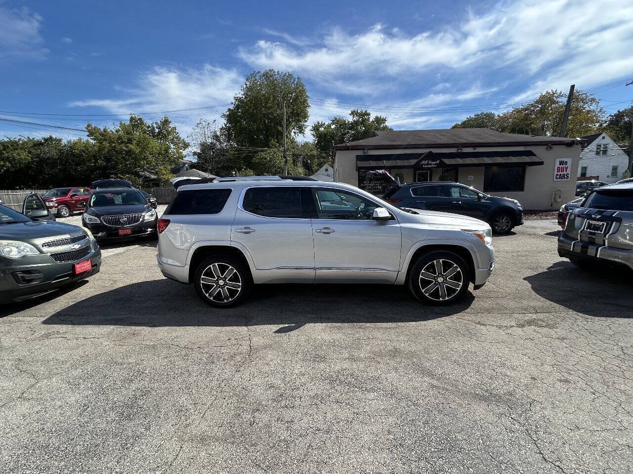 Used 2017 GMC Acadia Denali w/ Technology Package FWD image 14